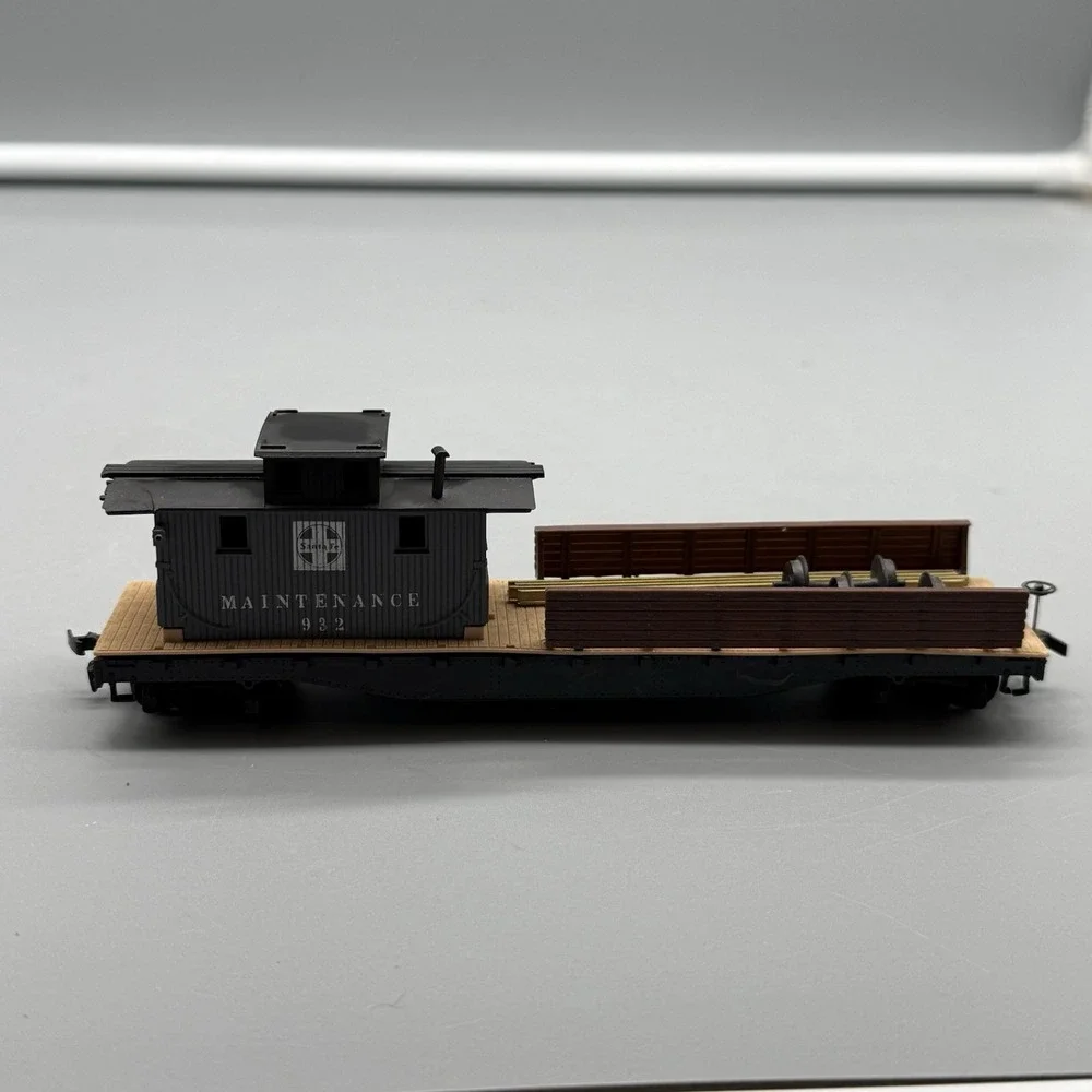 Tyco HO Scale Santa Fe 932 Freight Train Work Maintenance Car
